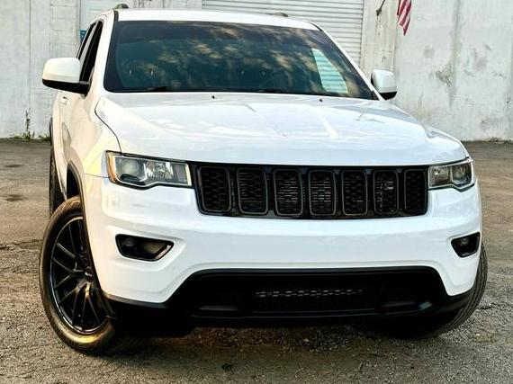 JEEP GRAND CHEROKEE 2017 1C4RJEAG3HC916565 image